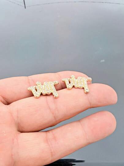 2 đôi bông tai thời trang mới, đính đá lấp lánh tinh tế dành cho nữ, thích hợp để đeo hàng ngày và làm quà tặng.