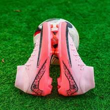 STARNOVO Zapatos de fútbol para hombres, zapatos de fútbol para mujeres, zapatillas de béisbol de punto de alta altura con base ancha y transpirables, zapatos de fútbol de césped artificial, zapatos de fútbol para adultos y jóvenes, zapatos de entrenamiento de fútbol de 5 interiores AG/FG (Este artículo es de talla estándar, se recomienda pedir 1 talla talla grande pequeña si su tipo de pie es delgado y 1 talla talla grande grande si su tipo de pie es ancho) - Rosa - Ver 5