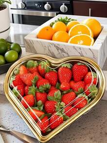 1/2/3 piezas Bandejas de plástico con forma de corazón con tapas - Contenedores de aperitivos de gran capacidad multiusos, adecuados para frutas, sushi, verduras, ensalada y tabla de quesos - Diseño transparente, borde dorado - Perfecto para fiestas, días festivos y regalos - Multicolor - Ver 5