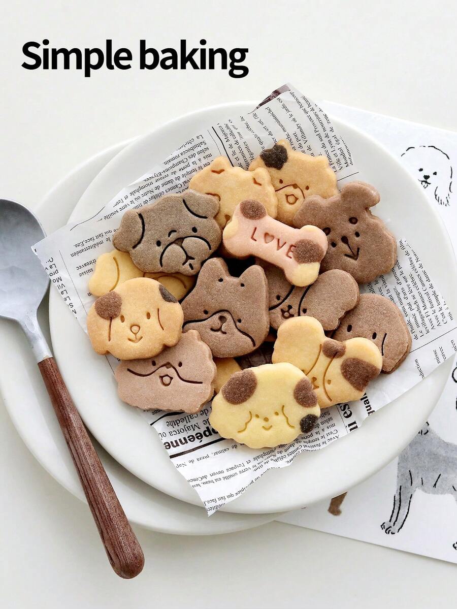O formă de tăietor de biscuiți drăguță cu model de câine, o formă de biscuiți pentru părinți și copii, provizii pentru prânz pentru sezonul școlar, ștampile pentru biscuiți cu diverse modele de desene animate cu câini, lăbuțe mici și oase mici și o formă de desert, potrivită pentru prepararea de mici gustări ca daruri.