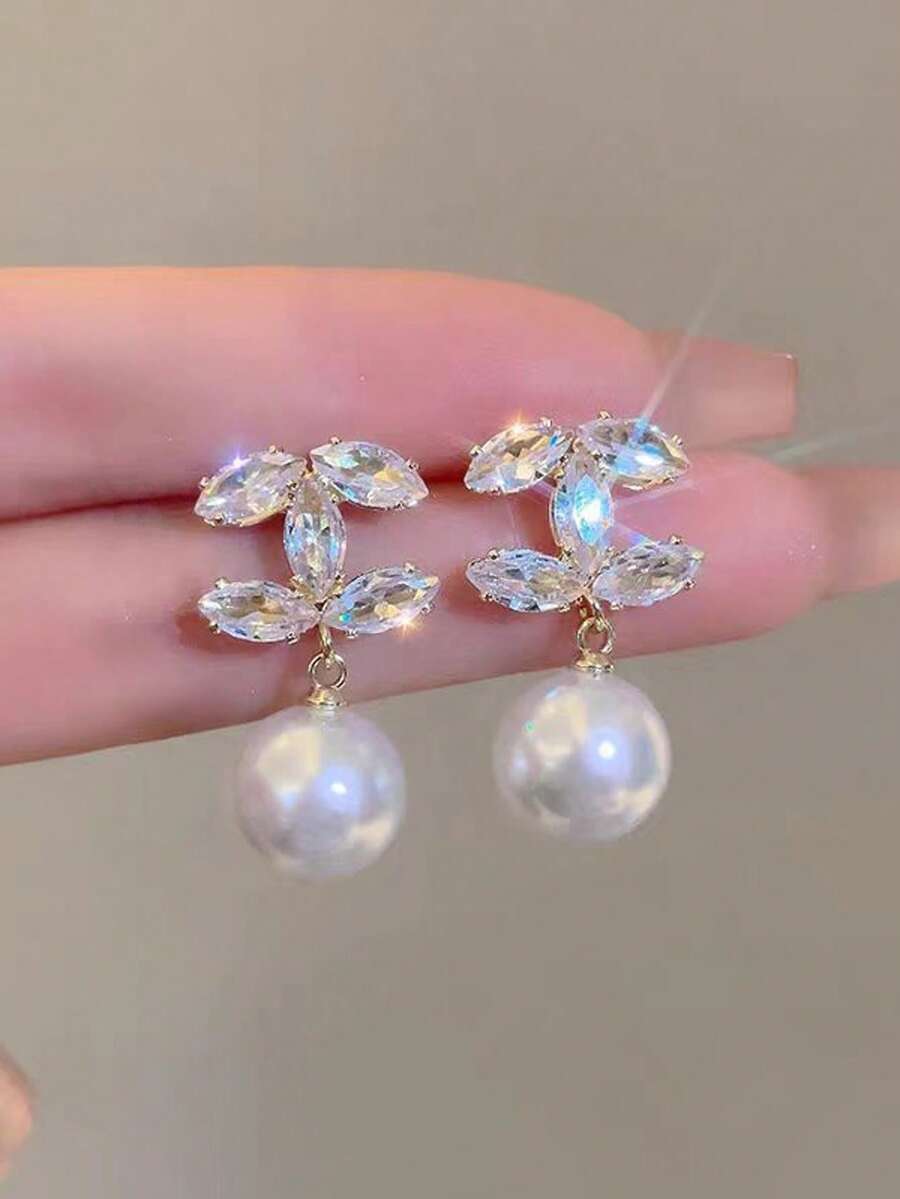 双C耳环，法式时尚奢华优雅字母耳环，简约百搭女士耳环 - 小香耳環 - 查看 1