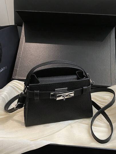 2026新款鳄鱼纹压花纯色金属扣水桶包，多功能可调节肩带斜挎包，方形配件钱包，适合日常、休闲、通勤、购物、送礼。