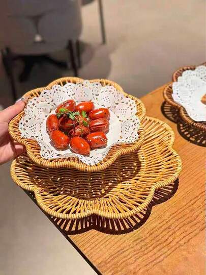 1 chiếc khay mây đan, dùng để bày đồ ăn nhẹ, tráng miệng, trà, trái cây, bánh ngọt, dùng trong phòng khách, đựng bánh mì, trái cây, đĩa đựng trái cây khô.