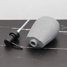 Bộ phụ kiện phòng tắm màu xám tối giản kèm giá đựng bàn chải đánh răng, thiết kế dập nổi WASH/RINSE. - Xám - Xem 9