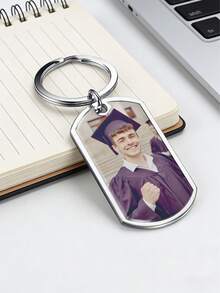 Individualisierter Abschluss Gedenk-Schlüsselanhänger, personalisierter Foto-gravierter inspirierender Anhänger, exklusives Uni/Highschool Abschluss Souvenir, einzigartiges Abschlussgeschenk für Sohn/Tochter - Verschiedenfarbig - Übersicht 4