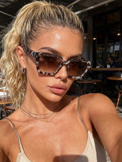 1pc Plastic Multicolor Square Full Frame Classic Shades Basics All-Match Elegant Outfit Sunglasses For Street-Photography,Vacation Outfits,Daily Life Driving Fashion Accessories