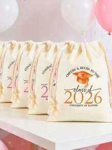 Bolsa de cordón personalizada para graduación, bolsa de regalo personalizada con texto "Clase de 2026", bolsa de fiesta de graduación con transferencia de calor de tinta blanca, bolsa de dulces para graduados, bolsa de celebración de graduación de universidad y escuela secundaria, bolsa de felicitaciones personalizada con nombre para estudiantes, compañeros de clase e invitados - Multicolor - Ver 4