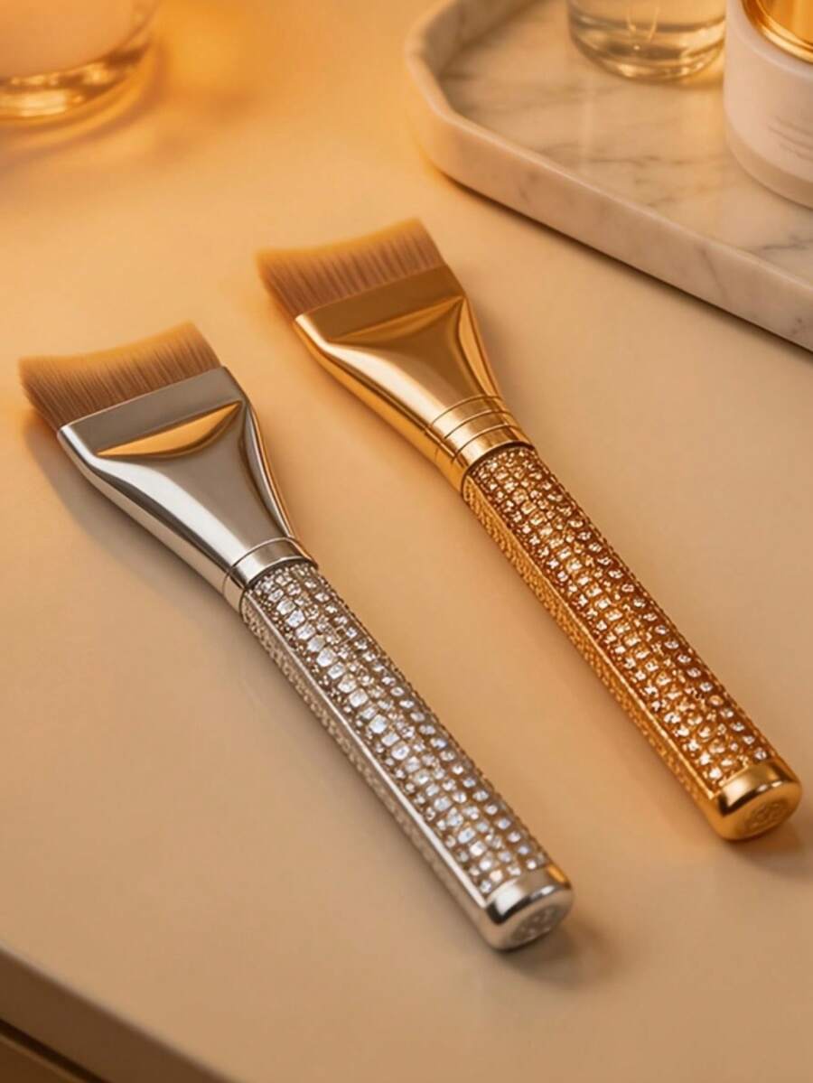 1 cọ trang điểm cán đính đá, hình lưỡi liềm, siêu mỏng, không đường may, không vón cục, đa năng, thích hợp dùng cho kem nền, phấn má hồng dạng kem, trang điểm dạng lỏng/cọ Kabuki đánh nền.