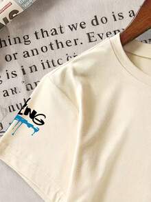 Young Boy Cartoon Print Short Sleeve T-Shirt - Apricot - View 3