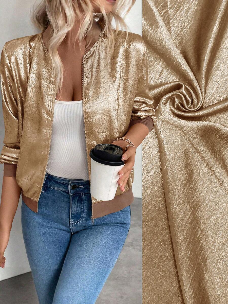 Áo khoác nữ Keke Bloomly tay dài, nhẹ, khóa kéo, chất liệu vải vàng ánh kim bóng, cổ áo kiểu bóng chày, dáng regular fit, thời trang đi làm, đi nghỉ mát, đa năng, thích hợp cho mùa xuân.