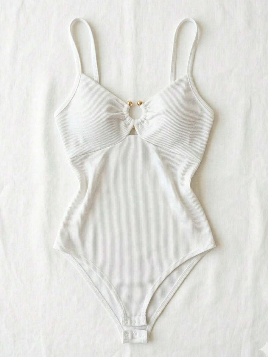 Body feminino canelado com alças finas e detalhe franzido frontal - Branco - Visão 1