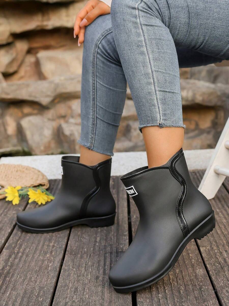 Fashionable Cute Rain Boots For Women, Korean Style Outdoor Waterproof Non-Slip Soft Bottom Comfortable Rain Shoes - Black - View 1