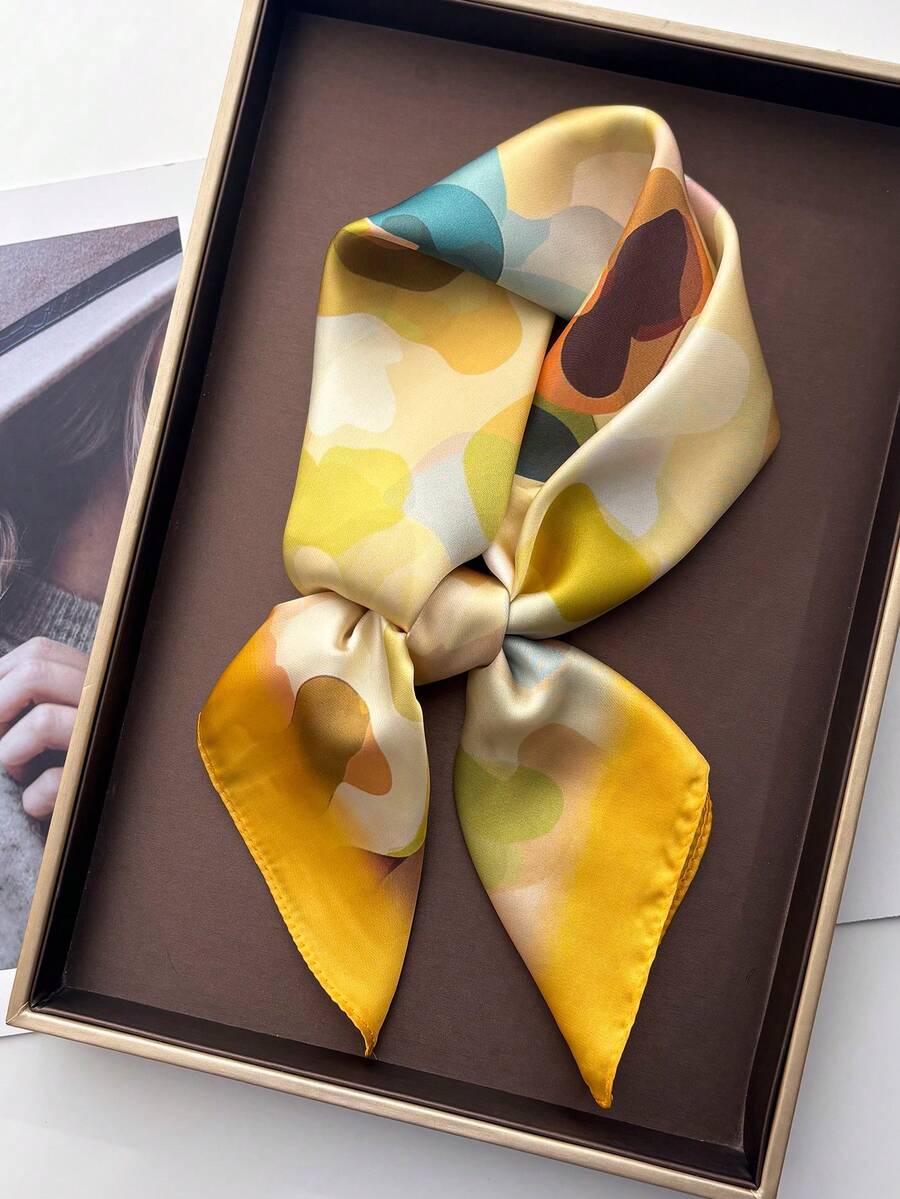1 buah Syal Sutra Imitasi Motif Leopard untuk Wanita, Aksesori Jilbab Serbaguna dan Modis - Kuning - View 1