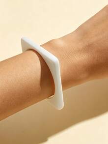 1pc Fashionable European And American Exaggerated Asymmetrical Geometric Resin Bracelet, Suitable For Women's Daily And Party Wear - Multicolor - View 13