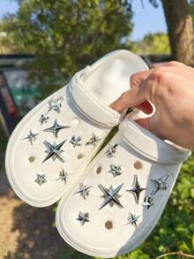 18pcs DIY Detachable Five-Pointed Star Decorations, Shoe Accessories, Suitable For Clogs, Sandals, Slippers, Garden Shoes, Beach Shoes, Multi-Functional Decorative Buckles, Holiday Gifts - Silver - View 5