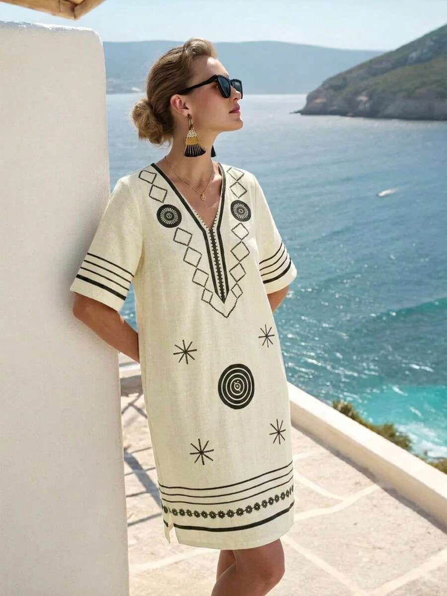 波西米亚风刺绣亚麻混纺V领短袖印花沙滩度假迷你连衣裙（女款）