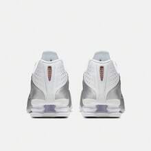 Nike 耐克女士 SHOX R4 休闲运动鞋，低帮 AR3565-101 - 銀色 - 查看 4