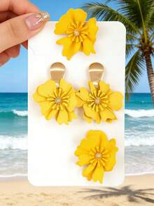 Betykuku Set de 4 piezas de pendientes y anillo con colgante de flores coloridas en estilo bohemio, regalo para mujeres y niñas, adecuado para la playa, vacaciones, uso casual y fiestas - Conjunto floral de tres piezas - Ver 10