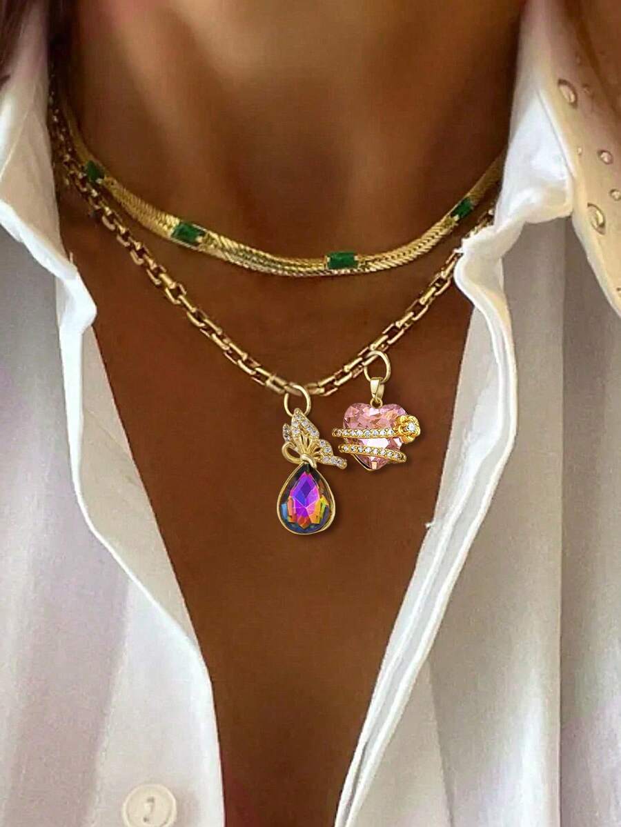 Bộ dây chuyền mặt dây chuyền nữ gồm 1 chiếc, với các mặt dây chuyền hình bướm giọt nước, mặt dây chuyền hình ngôi sao và trái tim màu hồng, mặt dây chuyền hình trái tim, mặt dây chuyền hình trái tim đính đá, mặt dây chuyền hình lục giác và mặt dây chuyền hình hành tinh. Thiết kế thanh lịch và dễ thương, phù hợp để đeo hàng ngày, kiểu dáng đa năng, cũng là một món quà hoàn hảo. - Vàng - Xem 1