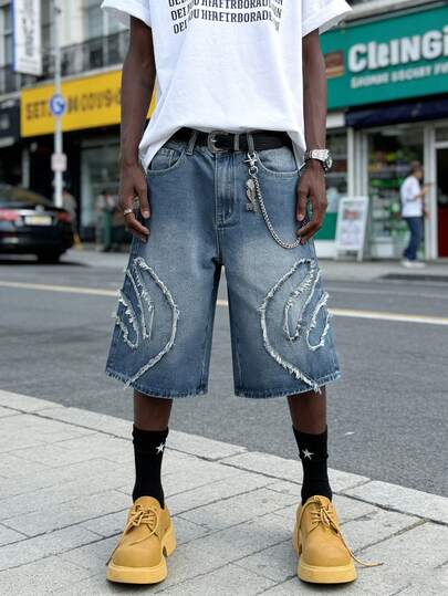 Quần short denim nam màu xanh nhạt dáng rộng, kiểu dáng thời trang mới.