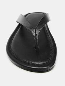 Minimalist Red Flip Flops, Flat Casual Thong Sandals For Women, Versatile Beach Slippers - Black - View 5