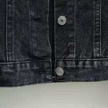 Chaqueta vaquera suelta y sólida para mujer con bolsillos, desgastada, con remaches y adornos de perlas, de estilo casual - Gris Oscuro - Ver 6