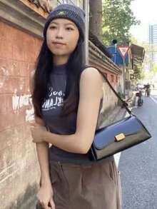 韩系小众设计黑色极简时尚通勤休闲腋下法棍包，女士小号单肩斜挎包，春夏款 - 黑色 - 查看 4