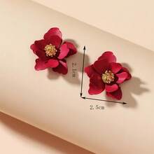 1 Pair Fashion Delicate Flower Stud Earrings, High-Quality Chic New Design For Women - Red - View 4
