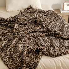 1pc Leopard Print Faux Fur Blanket, Cozy Double-Layer Plush Throw Blanket, Versatile For Home, Living Room, Bedroom, Sofa Decor, Great Gift For Family - Camel-colored Leopard Print - View 8