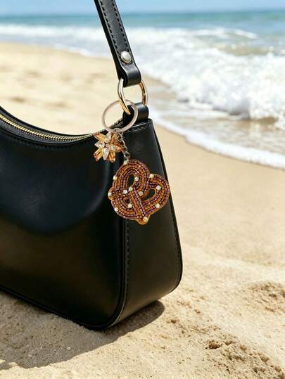 1 chiếc móc khóa chữ hình học đính hạt và đá quý thủ công sáng tạo, móc khóa hình rắn đính hạt kiểu cổ điển, mặt dây chuyền hình ngôi sao đính đá quý thủ công, móc khóa xe hơi phong cách Bohemian Y2K, mặt dây chuyền ví phong cách Gothic Punk, móc khóa chữ hình học đính hạt và đá quý thủ công sáng tạo, móc khóa xe hơi phong cách mùa hè Y2K, mặt dây chuyền ví dễ thương cho bé gái