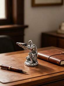 1pc Red Cross Knight Pen Holder, Retro , Study/Office Desk Decor, Stationery Lover & Gamer Desk Accessory, Resin Crafts (Pen Not Included) - 1pc - View 7