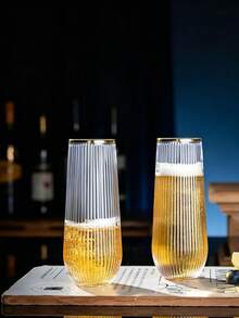 Những chiếc ly tiệc, ly nước trái cây và ly sâm panh tinh tế và sang trọng, được làm từ chất liệu cao cấp và thiết kế đa năng trang nhã. Lý tưởng cho tiệc cưới, lễ hội, quà tặng năm mới và quà tặng lãng mạn ngày Valentine, mang đến không khí trang trọng. - Trong sáng - Xem 8
