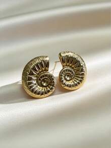 American Bohemian Vacation Style 3D Embossed Seashell Metal Earrings, Hypoallergenic Skin-Friendly Stainless Steel Base, Wear-Resistant And Scratch-Resistant, Suitable For Independence Day Beach Vacation, Outdoor Music Festival, Afternoon Tea, Daily Street Wear, Valentine's Day, Graduation Season Gift, Beach Travel Photography, Portrait Atmosphere Delicate Accessory, Back To School Season - Multicolor - View 8