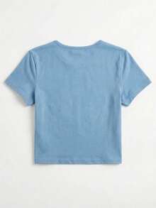 Áo thun crop top ôm sát in họa tiết hoa dâm bụt phong cách Y2K Vibe Baddie, phối màu xanh dương và cam. Hoàn hảo cho phong cách nghỉ hè trên bãi biển và trang phục thường ngày mùa hè, một chiếc áo ôm sát thanh lịch mang đậm phong cách "Coconut Girl" cổ điển. - Màu xanh lam - Xem 9
