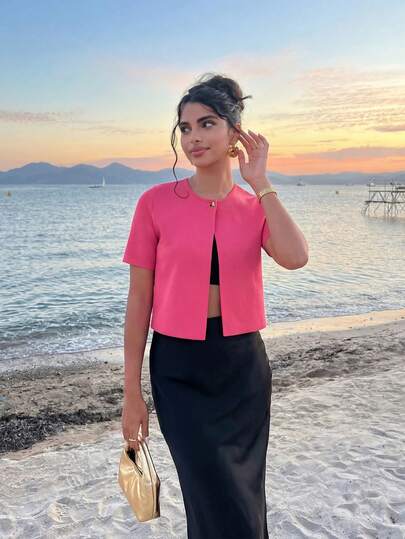 Áo cardigan ngắn tay cổ tròn màu hồng mùa hè mới dành cho nữ, thiết kế một nút, áo khoác dệt kim ngắn, thích hợp cho đi làm hàng ngày, đi chơi, nghỉ mát biển, tiệc bãi biển và lễ tốt nghiệp.