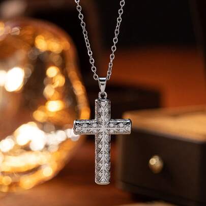 1件时尚简约少女/青少年项链，圆柱形锆石十字架吊坠不锈钢项链，适合日常佩戴，百搭信仰项链，是生日、周年纪念日和节日送给信徒、家人和朋友的理想礼物。（注：由于生产批次不同，可能存在一些色差；此外，由于光线和拍摄角度的影响，实际产品可能与图片略有色差。）
