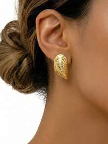 1 Pair Elegant Minimalist Gold Shell Texture Water Drop Earrings, Versatile Daily Wear & Commute Earrings For Women, Unique Design Beach Holiday Accessory - Gold - View 1