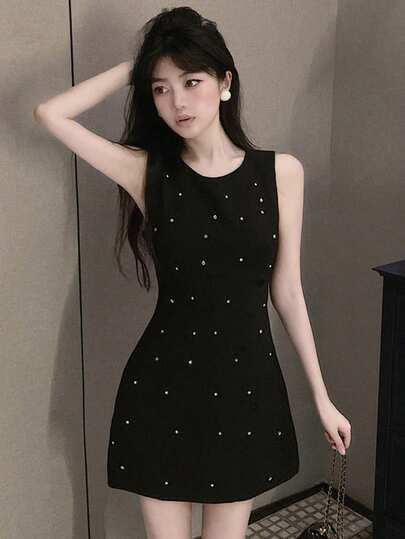 Đầm tank top đính đá lấp lánh, kiểu dáng thường ngày, màu đen, thích hợp cho kỳ nghỉ hè, thanh lịch.