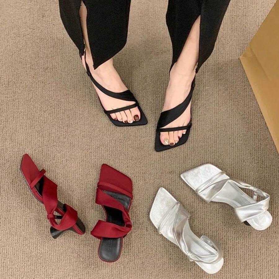 Women Flat Sandals - Black - View 1