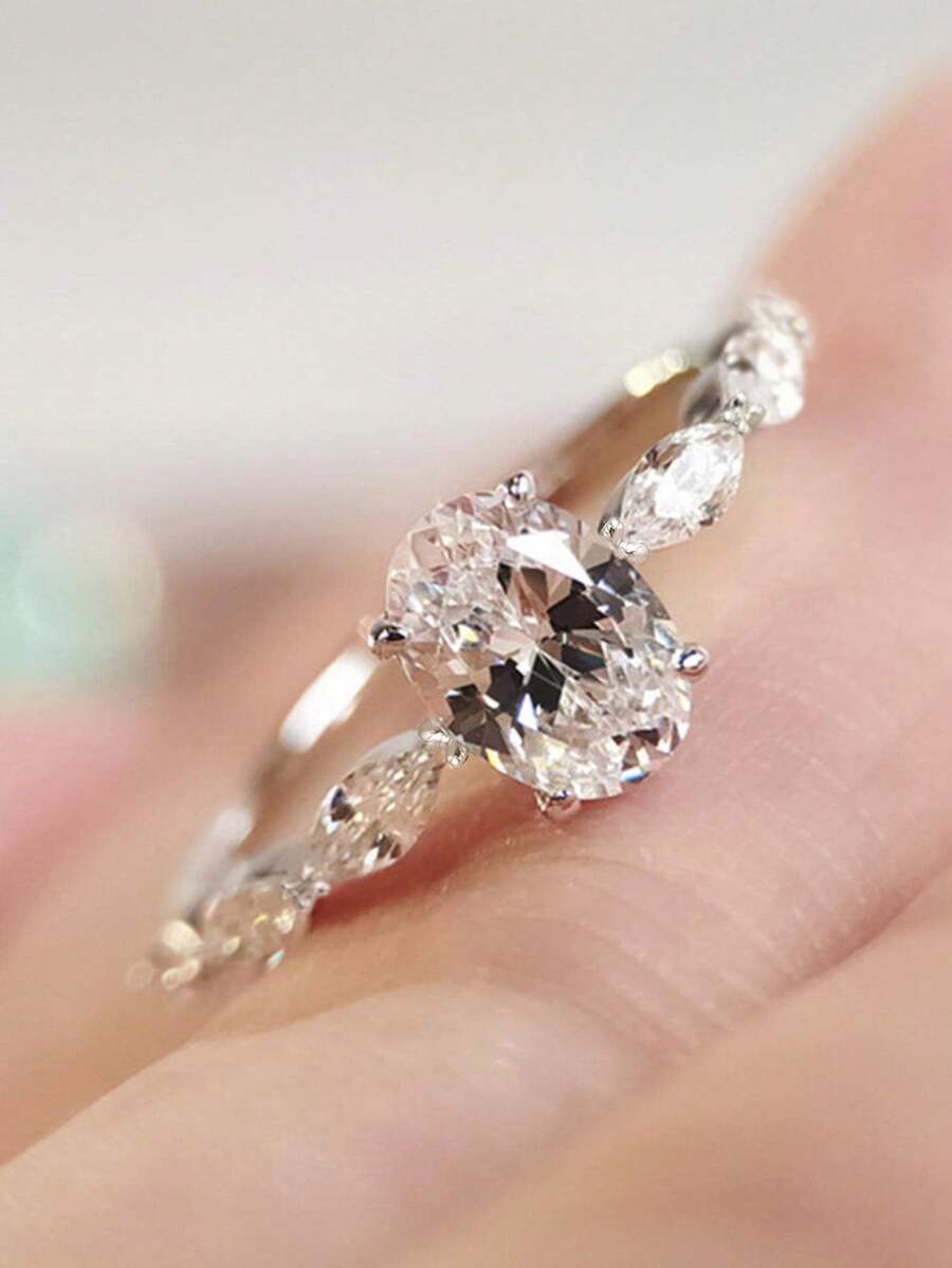 1pc Elegant Cubic Zirconia Ring, Gift For Women, Suitable For Wedding, Engagement, Anniversary, Party And Other Occasions - Silver - View 1