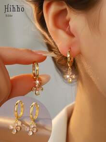 Hihho 1 par de pendientes de aro con trébol de cuatro hojas de circonita, pendientes colgantes florales delicados y versátiles adecuados para uso diario, citas, trabajo, fiestas y otras ocasiones - trébol de cuatro hojas - Ver 1