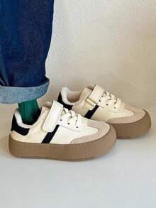 Tenis infantiles retro de entrenamiento con rayas de contraste para niño y niña, cierre adhesivo ajustable suela gruesa de goma material PU resistente antideslizante cómodos - Blanco - Ver 3