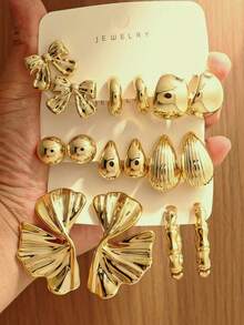 4/6/16 piezas Juego de aretes de moda con tono dorado para mujeres, incluye flores para la oreja izquierda y derecha, flores de cinco pétalos, diseños de gota de agua en forma de C pequeña, elegante y estiloso, adecuado para uso diario, reuniones, fiestas. Gran regalo para novias, madres - Dorado - Ver 6