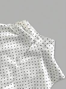 Top casual feminino elegante e chique, preto e branco com bolinhas, sem mangas, decote com folhos, fecho de botões nas costas, bainha assimétrica, para uso diário, primavera/verão - Preto e Branco - Ver 9