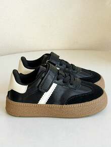 Tenis infantiles retro de entrenamiento con rayas de contraste para niño y niña, cierre adhesivo ajustable suela gruesa de goma material PU resistente antideslizante cómodos - Negro - Ver 2