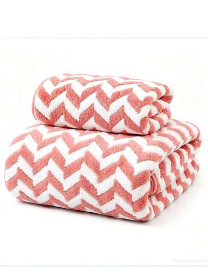 Unisex Family Set Soft Coral Fleece Absorbent Colorblock Pineapple Pattern Bath Towel/Beach Towel