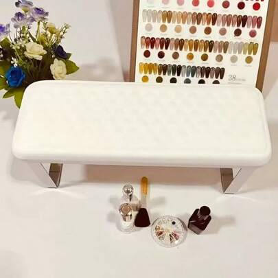Giá đỡ tay cao cấp dành cho thợ làm móng, gối kê tay ergonomic cho thợ làm móng với chân đế kim loại màu vàng, giá đỡ tay tương thích với đèn UV, đệm mút hoạt tính mềm mại hỗ trợ cổ tay cho móng acrylic, móng gel, sử dụng chuyên nghiệp tại salon và tại nhà, đế chống trượt, dễ lắp ráp, thiết kế tiết kiệm không gian, màu đen/trắng, phụ kiện cần thiết cho bàn làm móng.