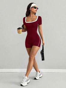 Bộ jumpsuit màu đỏ rượu vang dành cho nữ của AITYI Studio, kiểu dáng ôm sát, thoải mái, cổ vuông, phối màu tương phản, khoét lưng gợi cảm, thời trang ôm dáng, thích hợp cho tập thể dục trong nhà, phong cách Y2K, dự tiệc, thanh lịch, đi nghỉ mát, mùa xuân hè, lễ tốt nghiệp, lễ hội nhạc đồng quê, ngày Quốc khánh, mùa hè. Bộ đồ liền thân tay ngắn bằng vải dệt kim co giãn, nhẹ, thân thiện với da, thoáng khí, mới. - Màu Đỏ Sâu - Xem 7