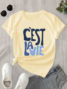 Women's 100% Cotton T-Shirt With Graphic Print - "C'est La Vie" Short Sleeve Crew Neck Casual Top, White With Blue Letters, Regular Fit For Spring And Summer, Women's T-Shirts, Soft Texture T-Shirt, Breathable Fabric, Everyday Top, Relaxed Style, Lightweight T-Shirt - 杏色 - 查看 5