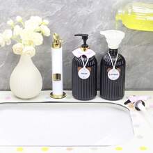 2pcs Refillable Soap And Lotion Dispenser Set, With Cute Bear Pattern Acrylic Labels, Pink Bow, And Funnel, 500ml Capacity Soap Dispenser, PET Material Soap Bottle, Stylish Bathroom & Kitchen Counter Storage Bottles, Suitable For Home, Apartment Bathroom And Kitchen Use. Fashionable And Minimalist Storage Bottles, High-Quality Kitchen Soap Dispenser, Elegant Housewarming Or Back To School Gift, Bathroom Accessories, Practical Holiday Gift - Multicolor - View 7